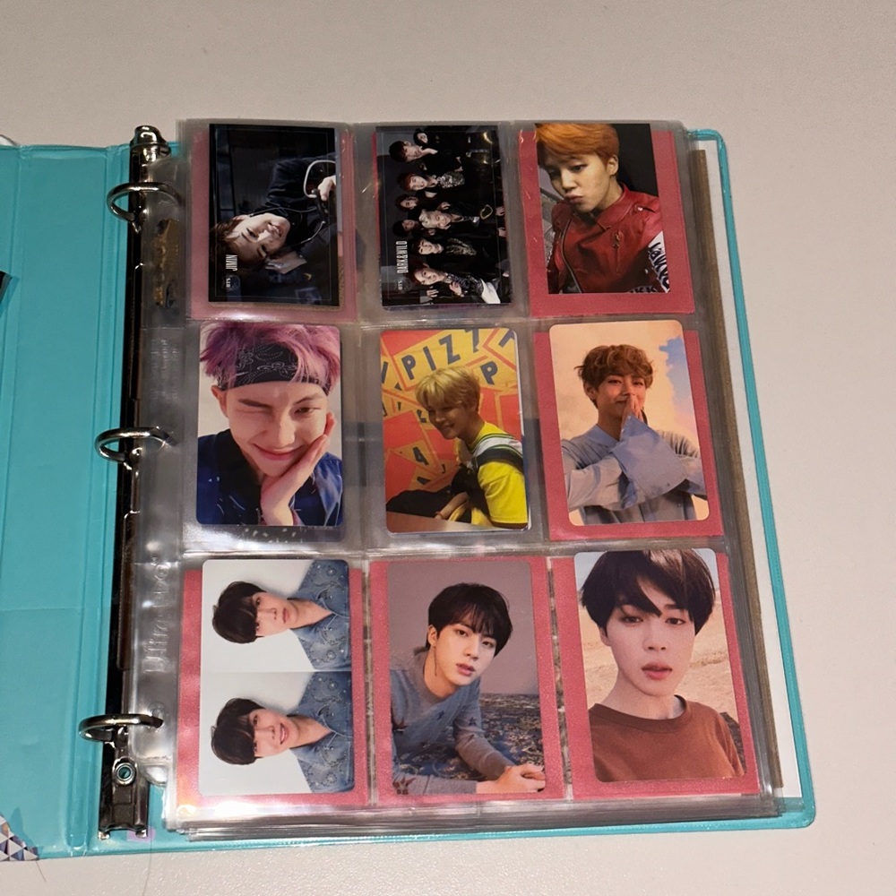 BTS AND BLACKPINK PHOTOCARDS FULL BINDER